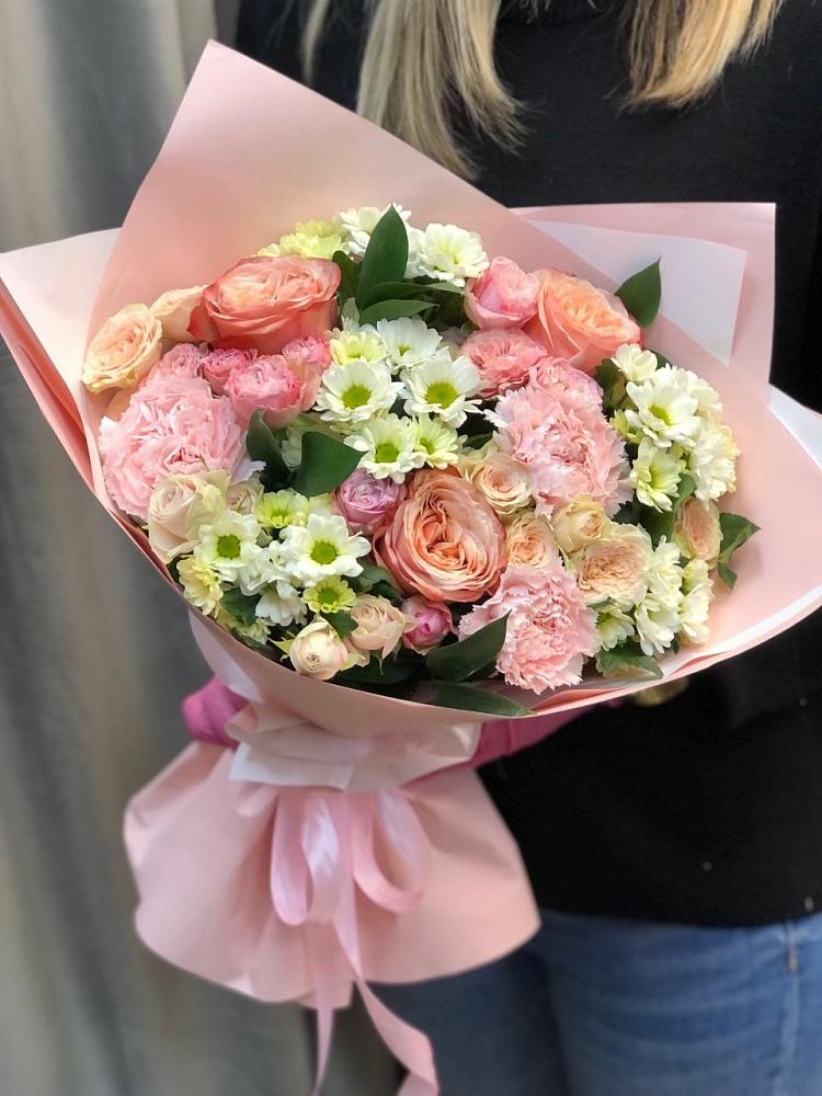 Букет цветов из: Гвоздики, Розы и Хризантемы в Советской Ставропольского края