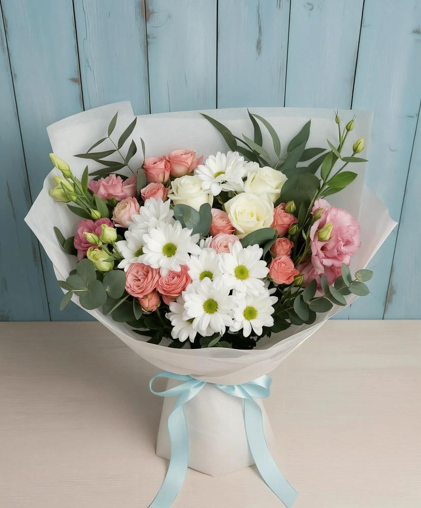 Букет цветов из: Розы, Лизиантусы и Хризантемы в Советской Ставропольского края