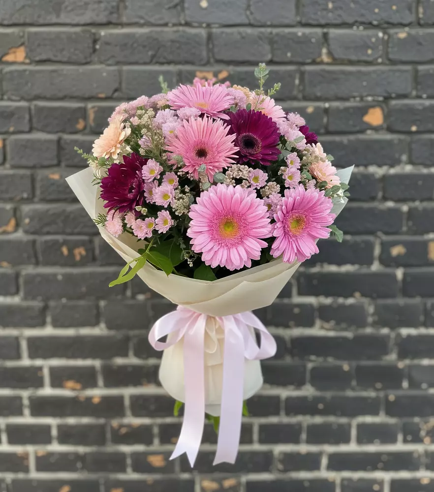Букет цветов из: Герберы и Хризантемы в Советской Ставропольского края