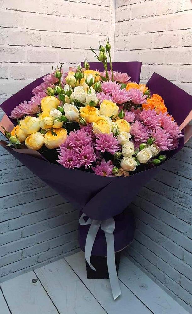 Букет цветов из: Хризантемы и Розы в Советской Ставропольского края