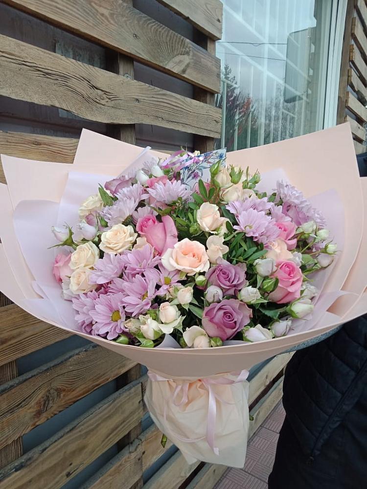 Букет цветов из: Розы и Хризантемы в Советской Ставропольского края