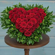 Цветочная композиция из Розы в виде сердца в Советской Ставропольского края