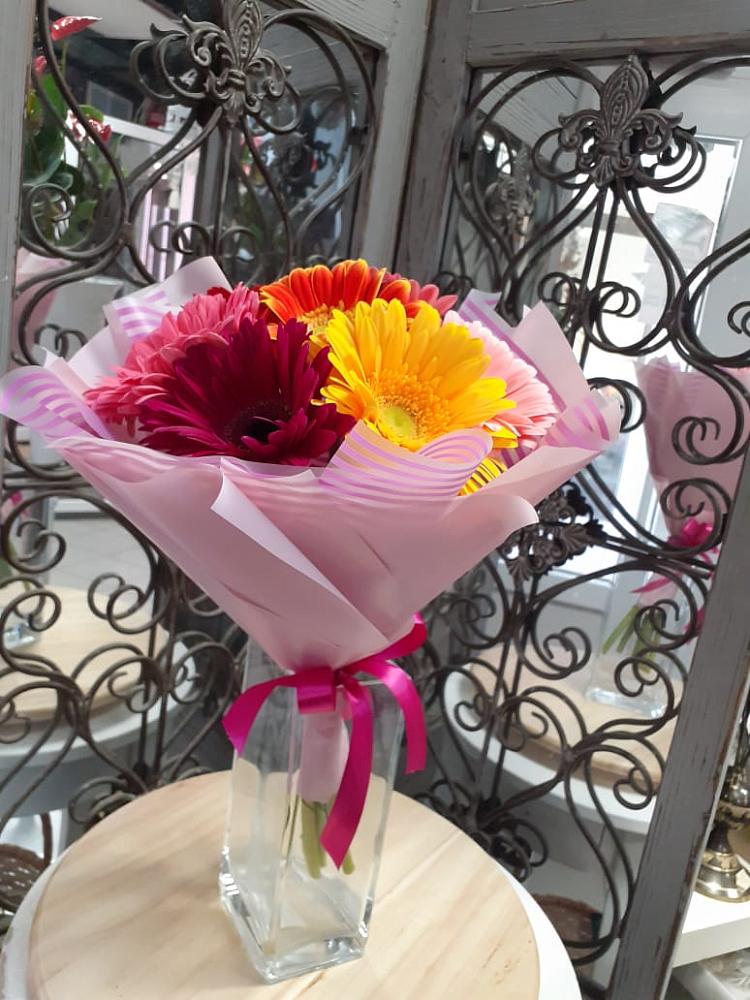 Букет цветов из: Герберы в Советской Ставропольского края