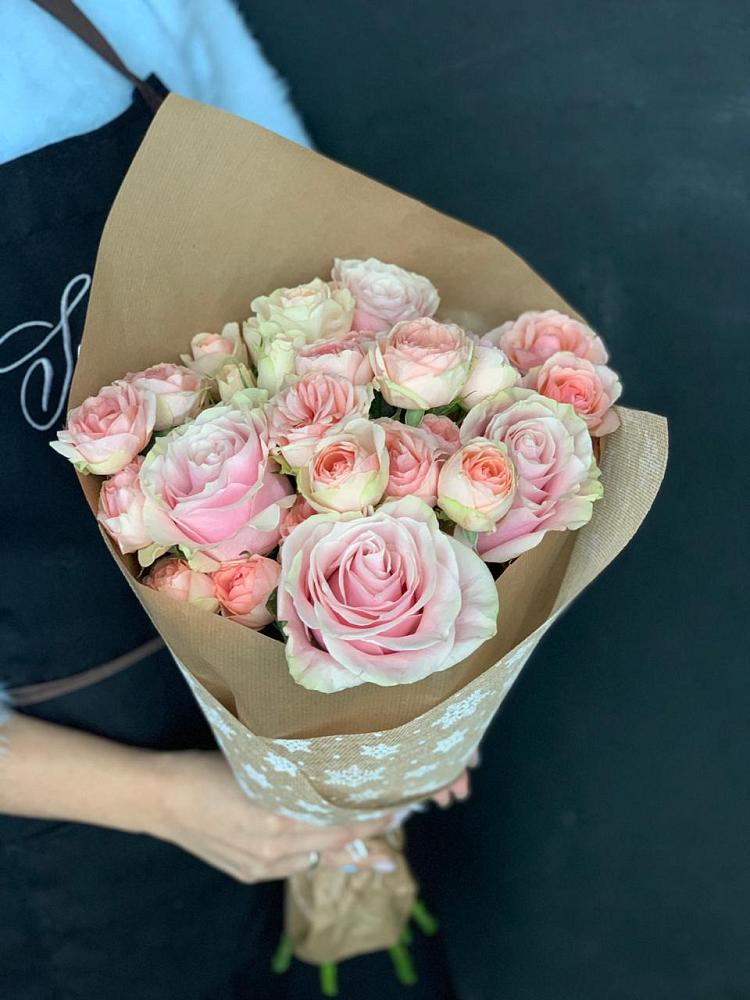 Букет цветов из: Хризантемы и Розы в Советской Ставропольского края