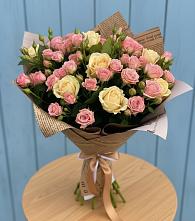 Букет цветов из:  Розы в Советской Ставропольского края