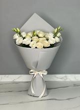 Букет цветов из:  Розы и Лизиантусы в Советской Ставропольского края